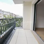 Rent 1 bedroom apartment of 45 m² in Suresnes