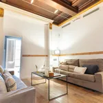 Rent 4 bedroom apartment of 12 m² in Barcelona