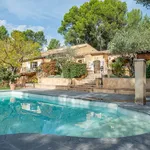 Maison de 353 m² avec 8 chambre(s) en location à Aix-en-Provence