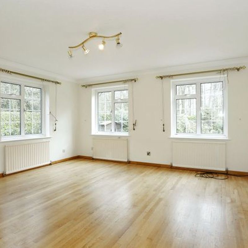 Flat to rent in Spring Coppice, Lane End, High Wycombe HP14 Bryant's Bottom
