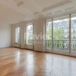 Appartement de 160 m² avec 5 chambre(s) en location à Paris