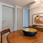 Rent 4 bedroom apartment of 40 m² in Lisboa