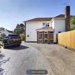 Rent 4 bedroom house in Wales