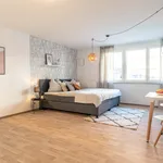 Miete 3 Schlafzimmer wohnung von 35 m² in Stuttgart