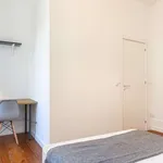 Rent a room in lisbon