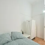 Rent 16 bedroom apartment in Lisbon