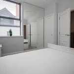 Rent 2 bedroom flat in Cardiff