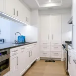 Rent 3 bedroom apartment in Upper West Side