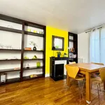 Rent 2 bedroom apartment of 50 m² in Paris