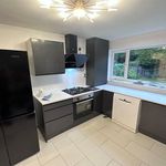 Rent 3 bedroom flat in North West England