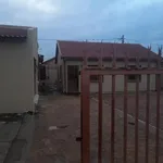 Rent 2 bedroom house of 350 m² in Pretoria