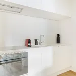 Rent 1 bedroom apartment of 65 m² in Lisbon