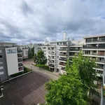 Rent 4 bedroom apartment of 92 m² in suresnes