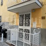 Affitto 2 camera appartamento di 56 m² in Naples