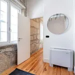 Rent 1 bedroom apartment of 64 m² in porto