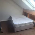 Rent 5 bedroom house in Leeds