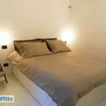 Rent 5 bedroom apartment of 156 m² in Bari