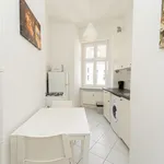 Rent 1 bedroom apartment of 36 m² in Berlin