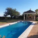 Rent 4 bedroom house of 540 m² in Altos de los Monteros