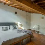 Rent 1 bedroom apartment of 50 m² in Florence