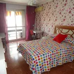 Rent a room of 105 m² in cordoba