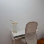 Rent a room in lisbon