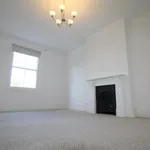 2 Bedrooms Flat - To Let