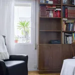 Rent a room of 100 m² in madrid