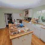 4 Bedrooms House - Detached - To Let