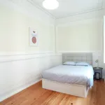 Rent 5 bedroom apartment in lisbon