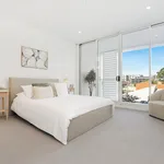 Rent 3 bedroom apartment in Wollongong City Council