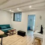 Appartement de 40 m² avec 3 chambre(s) en location à Paris