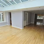 Rent 5 bedroom house in South East England