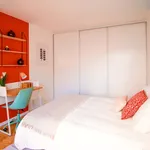 Rent a room of 105 m² in Saint-Denis