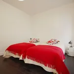 Rent 4 bedroom apartment of 55 m² in Paris