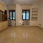 Rent 3 bedroom apartment of 95 m² in Naples