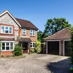 Rent 4 bedroom house in Hertsmere