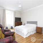 Rent 3 bedroom house in Edinburgh