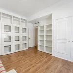 Rent 3 bedroom apartment of 173 m² in Lisbon