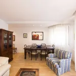 Rent a room of 120 m² in madrid