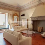 Rent 5 bedroom apartment of 354 m² in Florence