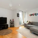 Rent 2 bedroom apartment in Reigate and Banstead