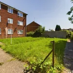 Rent 2 bedroom flat in South East England