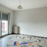 Affitto 4 camera appartamento di 81 m² in Narzole