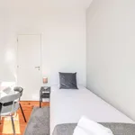 Rent a room in lisbon