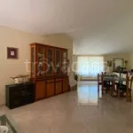 Rent 5 bedroom apartment of 180 m² in Manziana