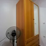 Rent a room of 100 m² in valencia