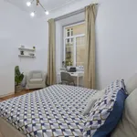 Rent a room in lisbon