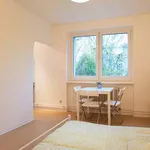 Miete 4 Schlafzimmer wohnung von 38 m² in Berlin