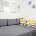 Rent 3 bedroom apartment of 40 m² in Madrid